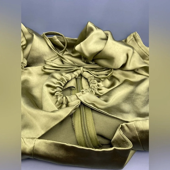 TOPSHOP Keyhole Satin Top, KHAKI, Size 2 US (fits like 0), NWT - Picture 13 of 13